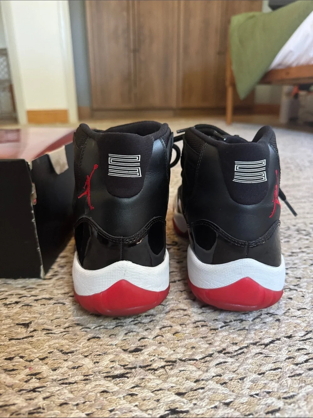 Jordan 11 Retro Bred